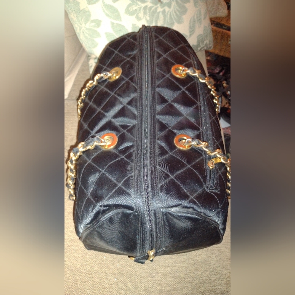 Quilted Black Jeanne Lottie JUMBO bag - Picture 2 of 5
